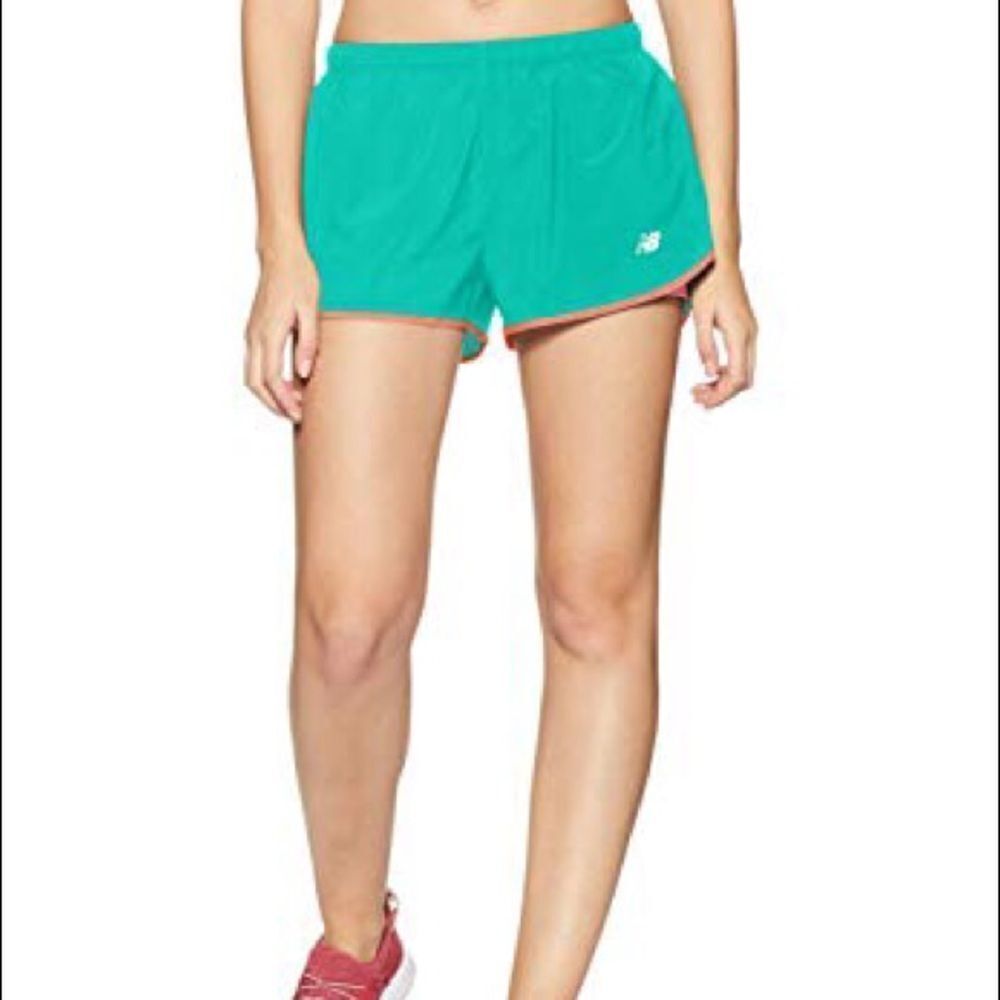 ✨New Balance Accelerate Woven Workout Shorts✨